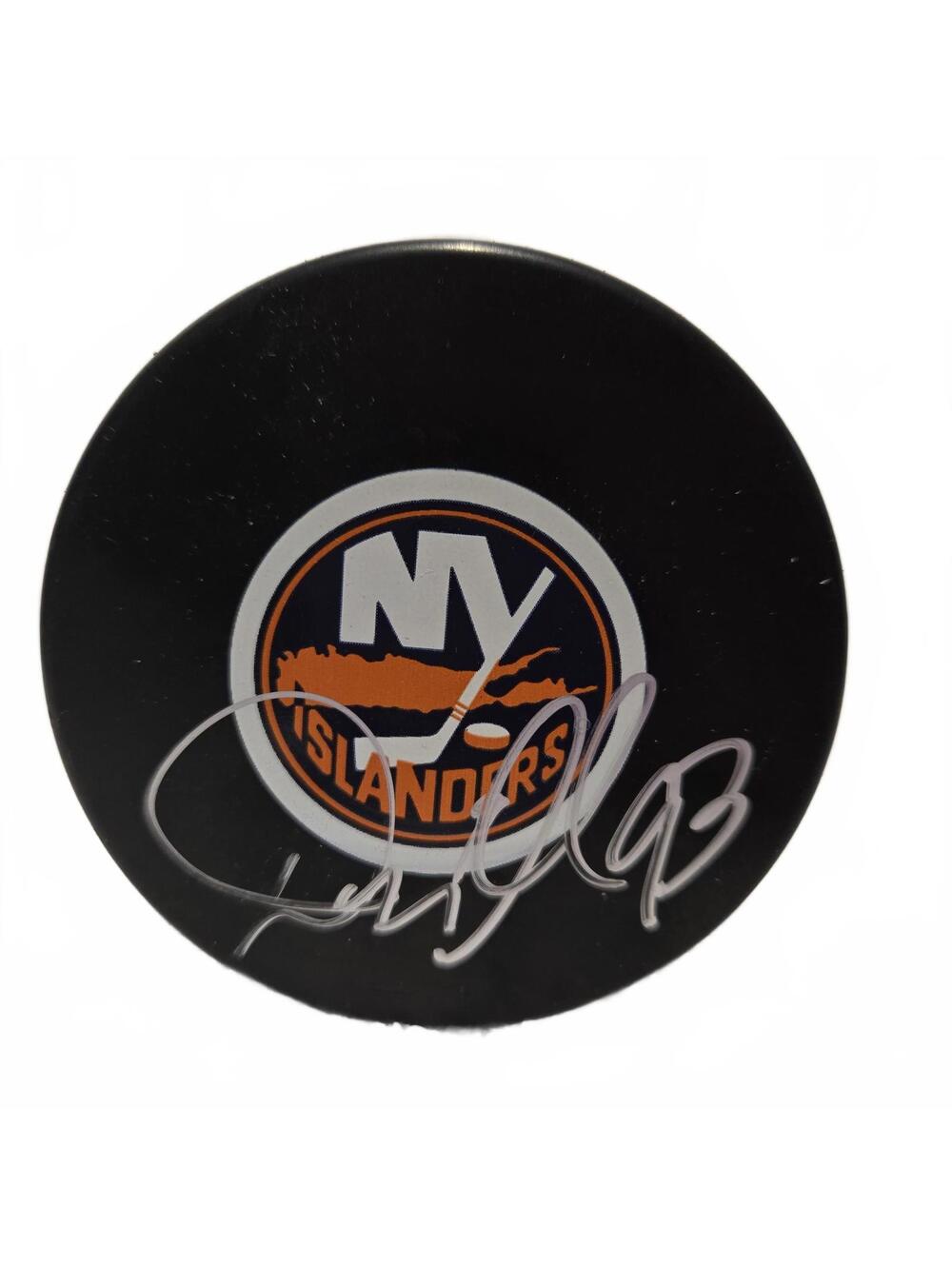 Doug Weight Signed New York Islanders Official NHL Autographed Hockey Puck